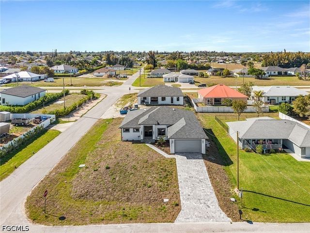 1901 Embers PKWY W, Cape Coral, FL 33993