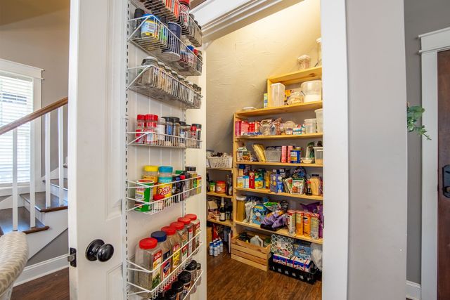 865 SYLVAN DR, Savannah, TN 38372