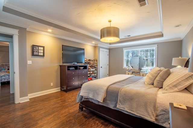 865 SYLVAN DR, Savannah, TN 38372