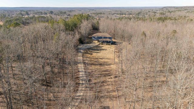 865 SYLVAN DR, Savannah, TN 38372