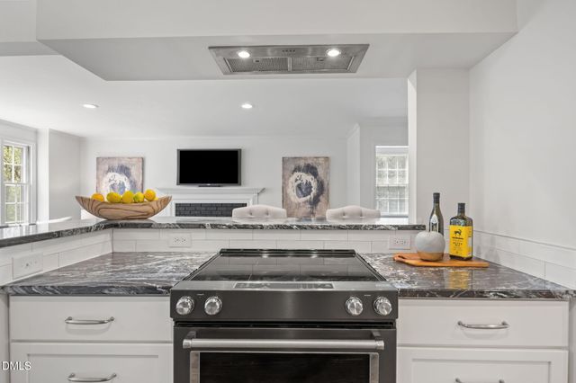 2925 Wycliff Road, Raleigh, NC 27607