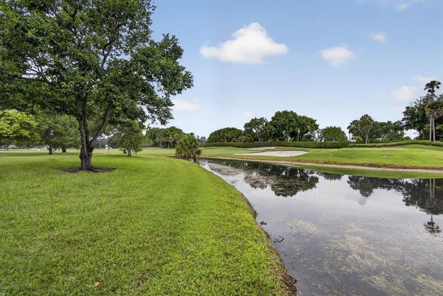 6064 Beaconwood Road, Lake Worth, FL 33467