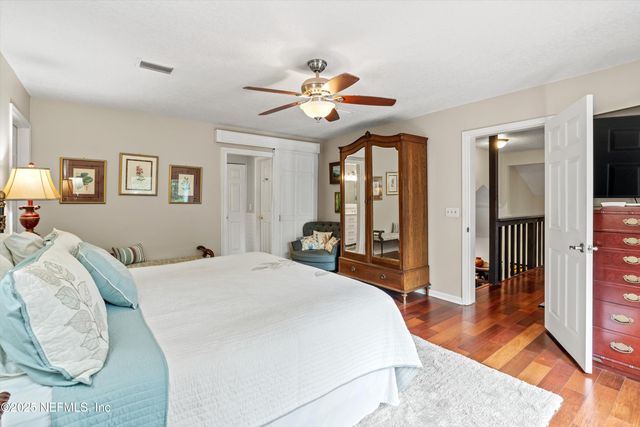 4654 ORTEGA FARMS Circle, Jacksonville, FL 32210