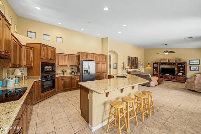25102 S LAKEWAY Drive, Sun Lakes, AZ 85248