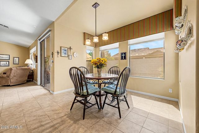 25102 S LAKEWAY Drive, Sun Lakes, AZ 85248