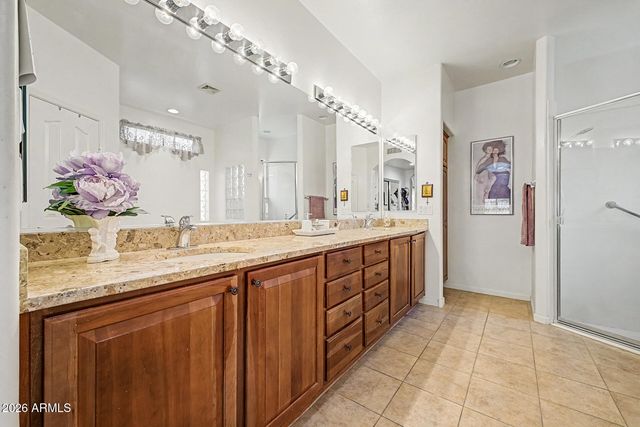 25102 S LAKEWAY Drive, Sun Lakes, AZ 85248