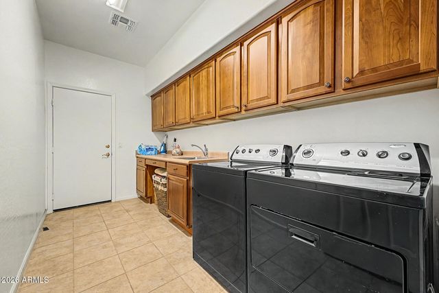 25102 S LAKEWAY Drive, Sun Lakes, AZ 85248