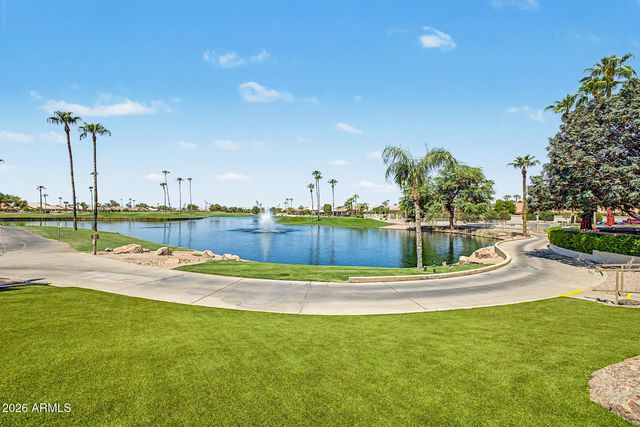 25102 S LAKEWAY Drive, Sun Lakes, AZ 85248