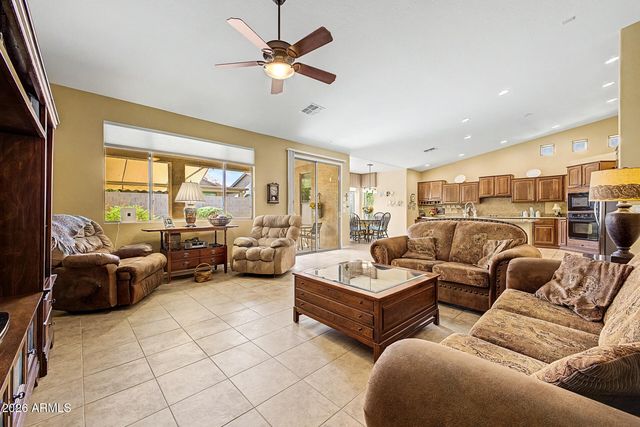 25102 S LAKEWAY Drive, Sun Lakes, AZ 85248