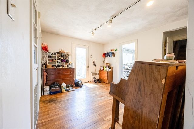 5 Ridgefield, Wayland, MA 01778