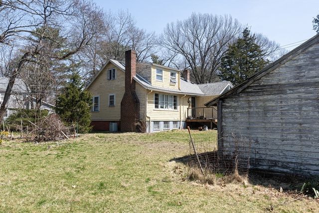 5 Ridgefield, Wayland, MA 01778