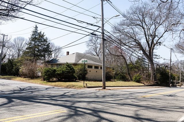 5 Ridgefield, Wayland, MA 01778