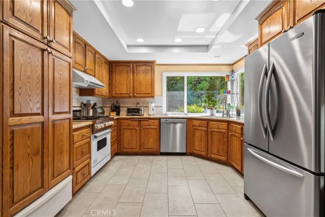 10637 Sylvia Avenue, Porter Ranch, CA 91326
