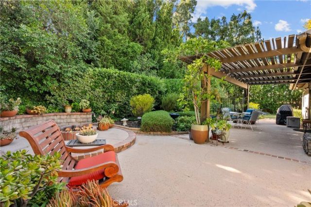 10637 Sylvia Avenue, Porter Ranch, CA 91326