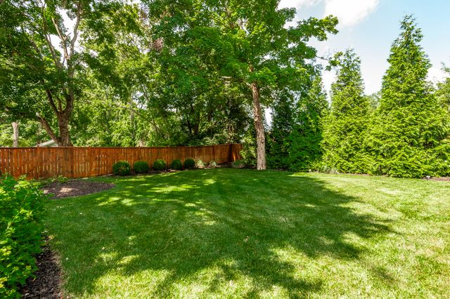 5007 Manuel Dr, Nashville, TN 37211