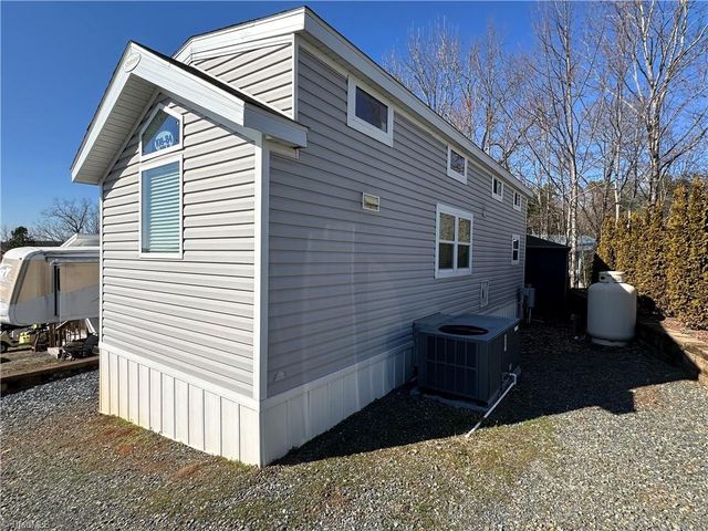 108 Eagle Drive, New London, NC 28127