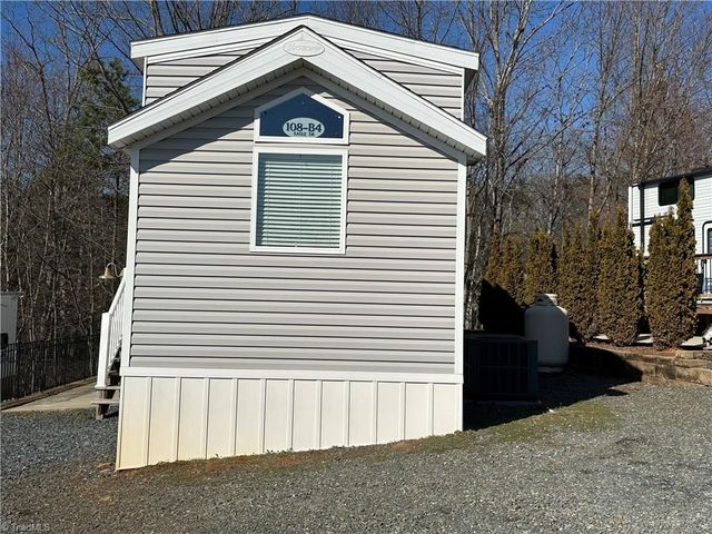 108 Eagle Drive, New London, NC 28127