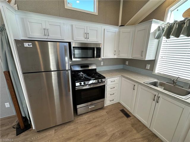 108 Eagle Drive, New London, NC 28127