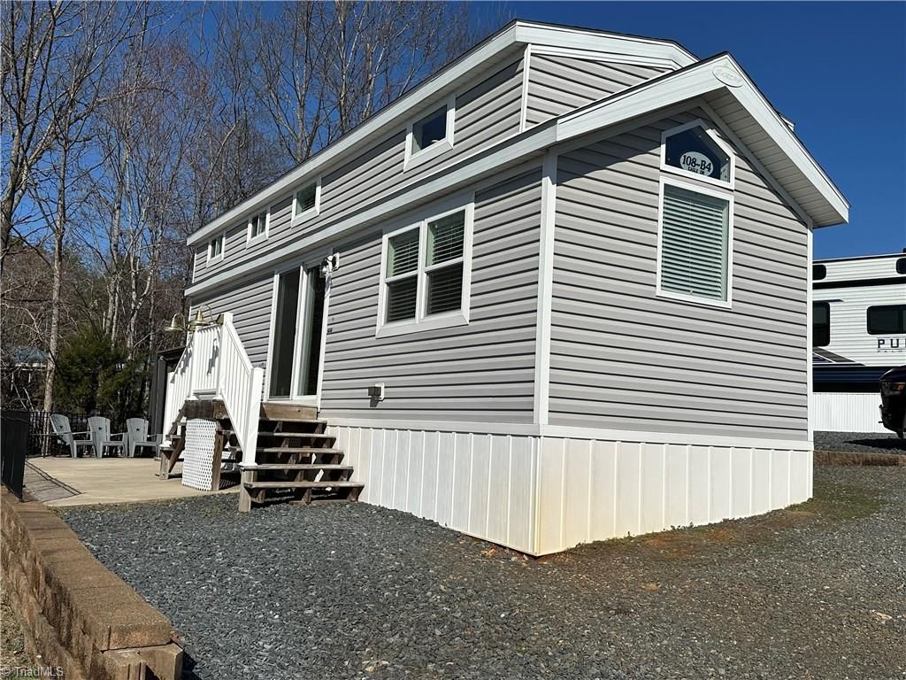 108 Eagle Drive, New London, NC 28127