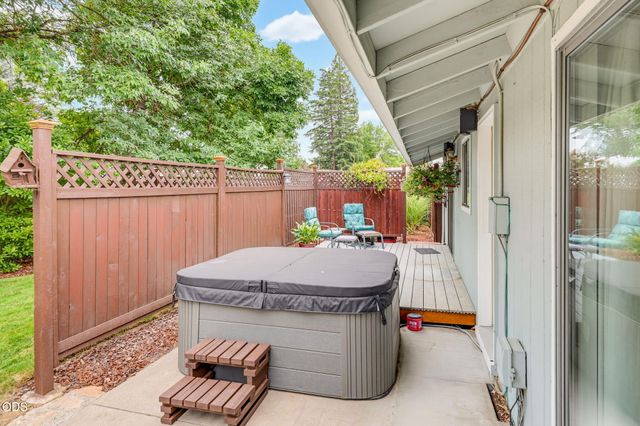 1964 Camellia Avenue, Medford, OR 97504