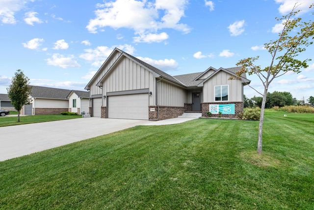 10498 W Wilkinson St, Maize, KS 67101
