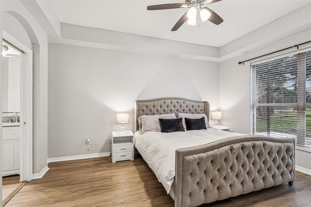 Image 12 of property listing at 221 WESTMORELAND CIRCLE, Kissimmee, FL 34744