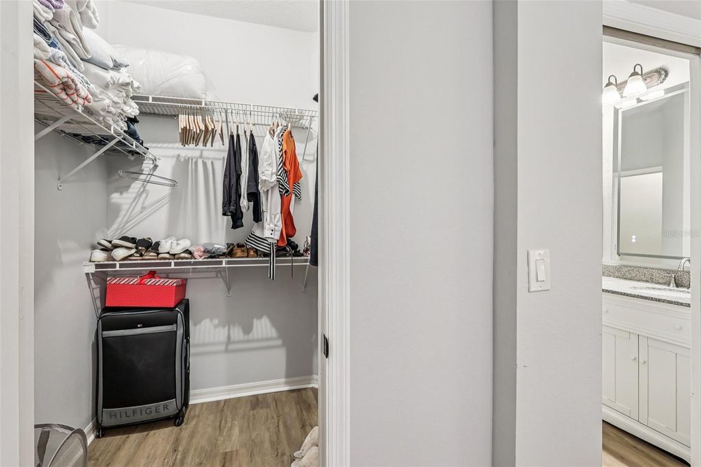 Image 15 of property listing at 221 WESTMORELAND CIRCLE, Kissimmee, FL 34744