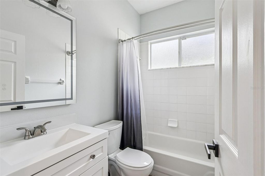 Image 24 of property listing at 221 WESTMORELAND CIRCLE, Kissimmee, FL 34744