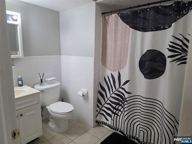 420 Passaic Street 2G, Hackensack, NJ 07601