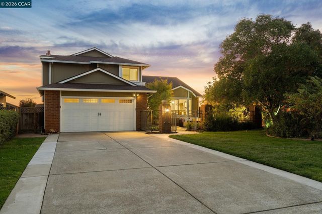 6317 Ridgemont Dr, Oakland, CA 94619