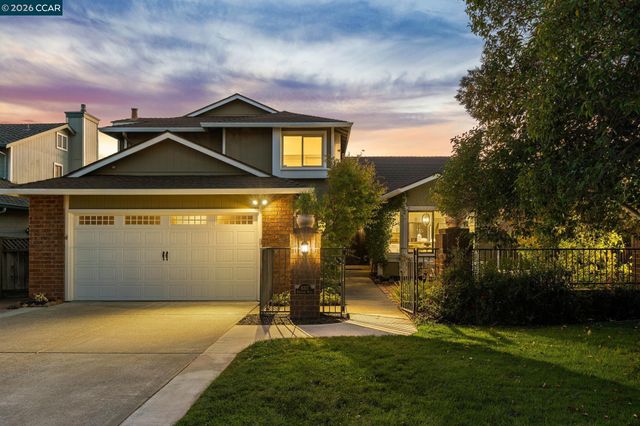 6317 Ridgemont Dr, Oakland, CA 94619