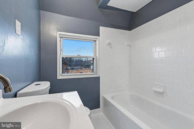 2410 KEYWAY, Dundalk, MD 21222