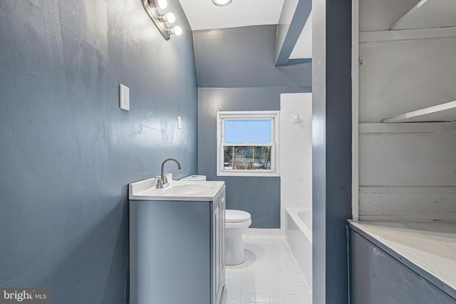 2410 KEYWAY, Dundalk, MD 21222