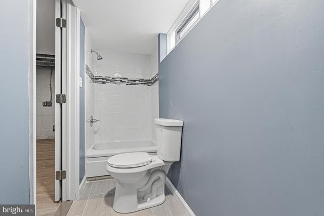 2410 KEYWAY, Dundalk, MD 21222