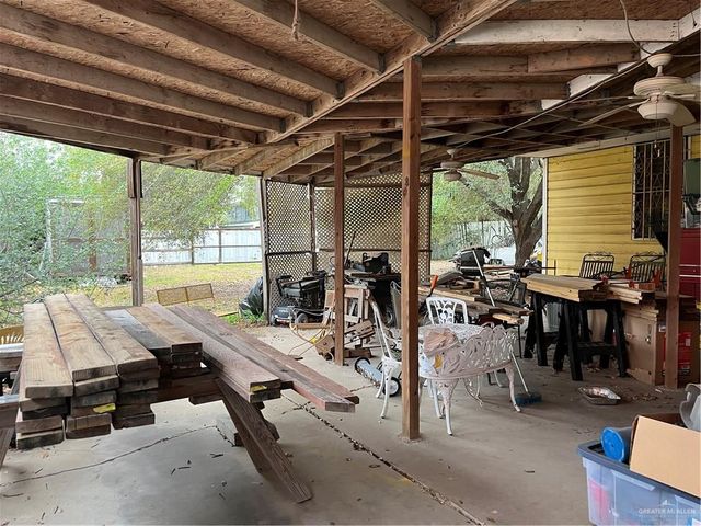 955 Adams Street, Mission, TX 78572
