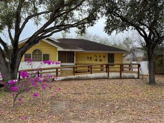955 Adams Street, Mission, TX 78572