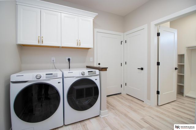 7769 S 94th Bay, Lincoln, NE 68526