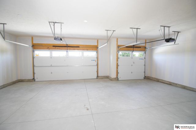 7769 S 94th Bay, Lincoln, NE 68526