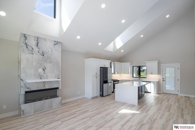 7769 S 94th Bay, Lincoln, NE 68526