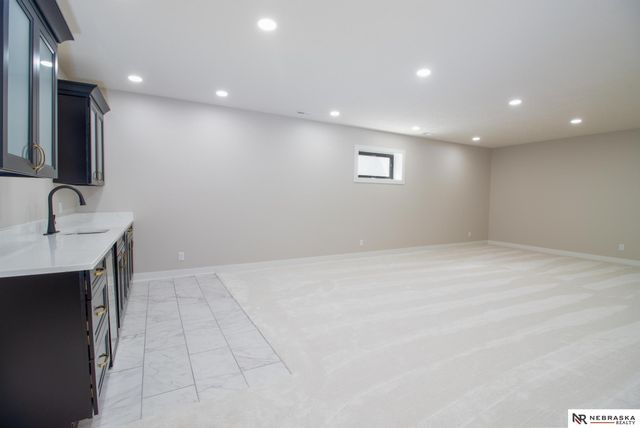 7769 S 94th Bay, Lincoln, NE 68526