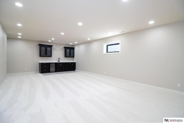 7769 S 94th Bay, Lincoln, NE 68526