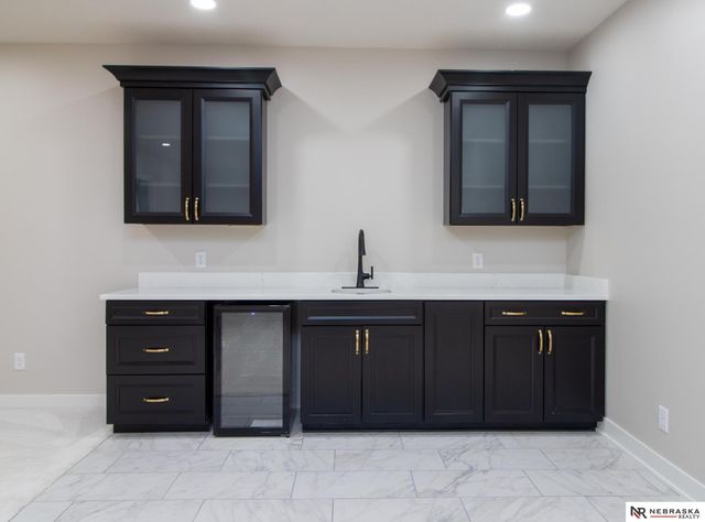 7769 S 94th Bay, Lincoln, NE 68526