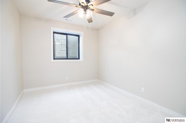 7769 S 94th Bay, Lincoln, NE 68526
