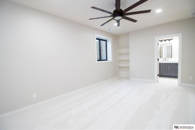 7769 S 94th Bay, Lincoln, NE 68526