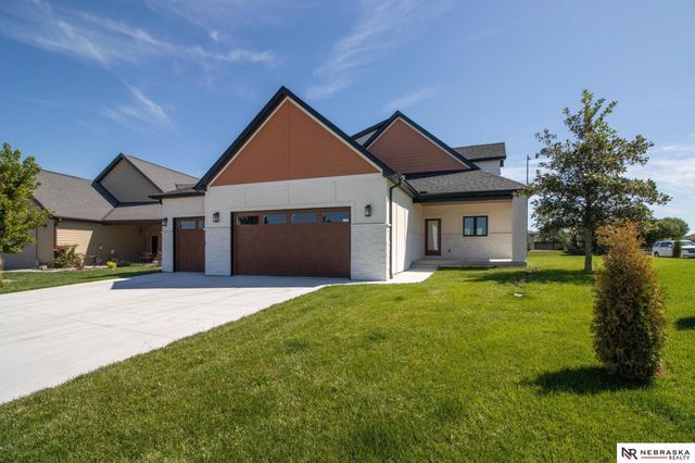 7769 S 94th Bay, Lincoln, NE 68526