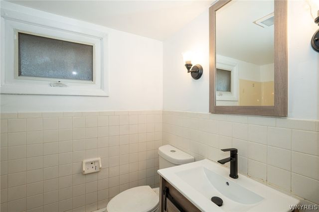 166 Barnard Street, Buffalo, NY 14206