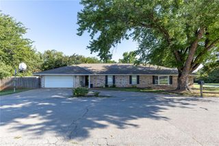 10088 N 2396 Road, Weatherford, OK 73096
