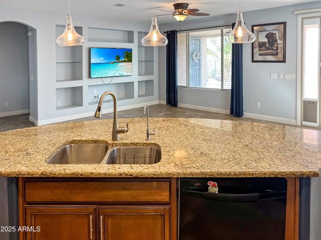 3937 N SMITHSONIAN Drive, Florence, AZ 85132