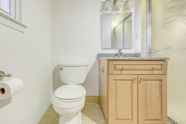 104 Bon Aire Circle W 8L, Suffern, NY 10901