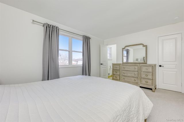 104 Bon Aire Circle W 8L, Suffern, NY 10901